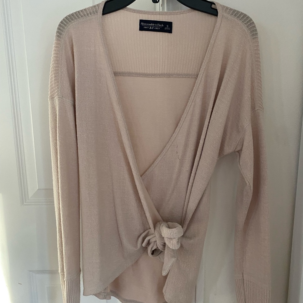 Abercrombie & Fitch faux wrap sweater - S - oatmeal / taupe color